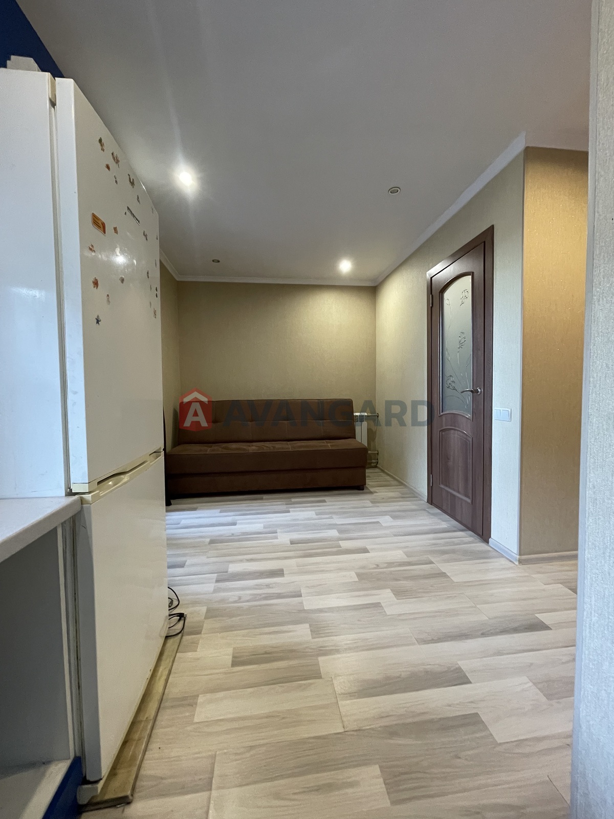 1 ����. ��������, 29,3/17,5/4,4 ��. �., 5/5 ���� ���� 6