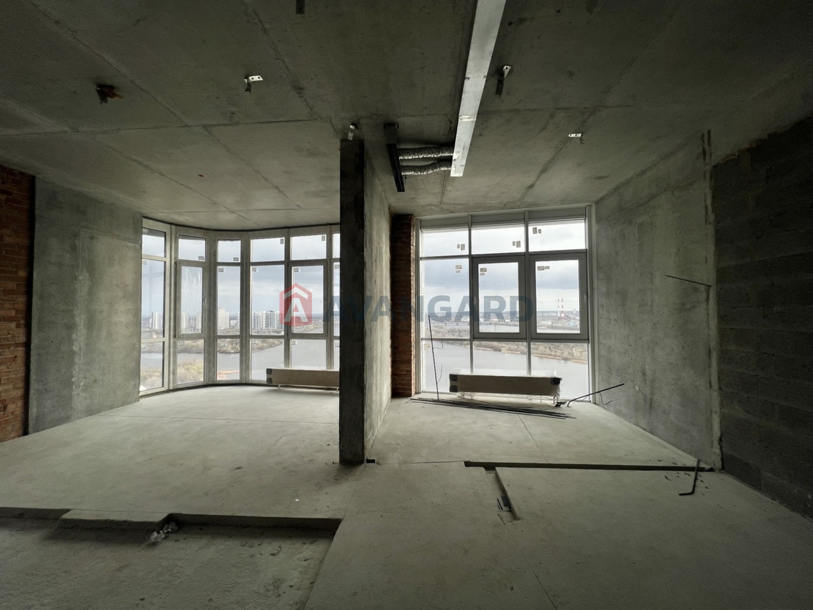 5 ��. ��������, 180/136/44 ��. �., 25/25 ������ ���� 1