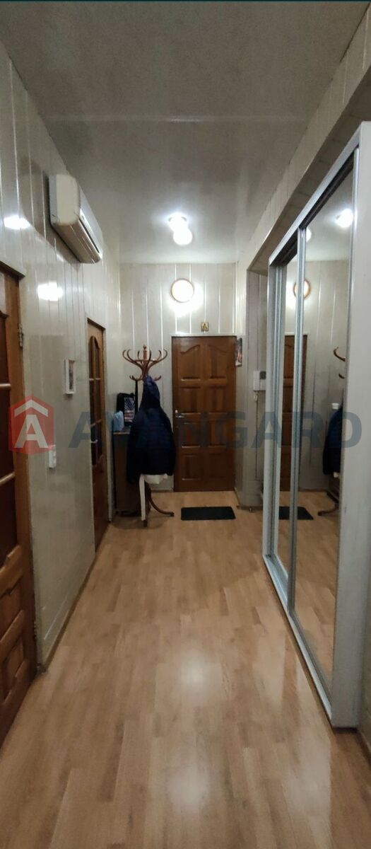 3 ����. ��������, 76/46/14 ��. �., 3/5 ���� ���� 4