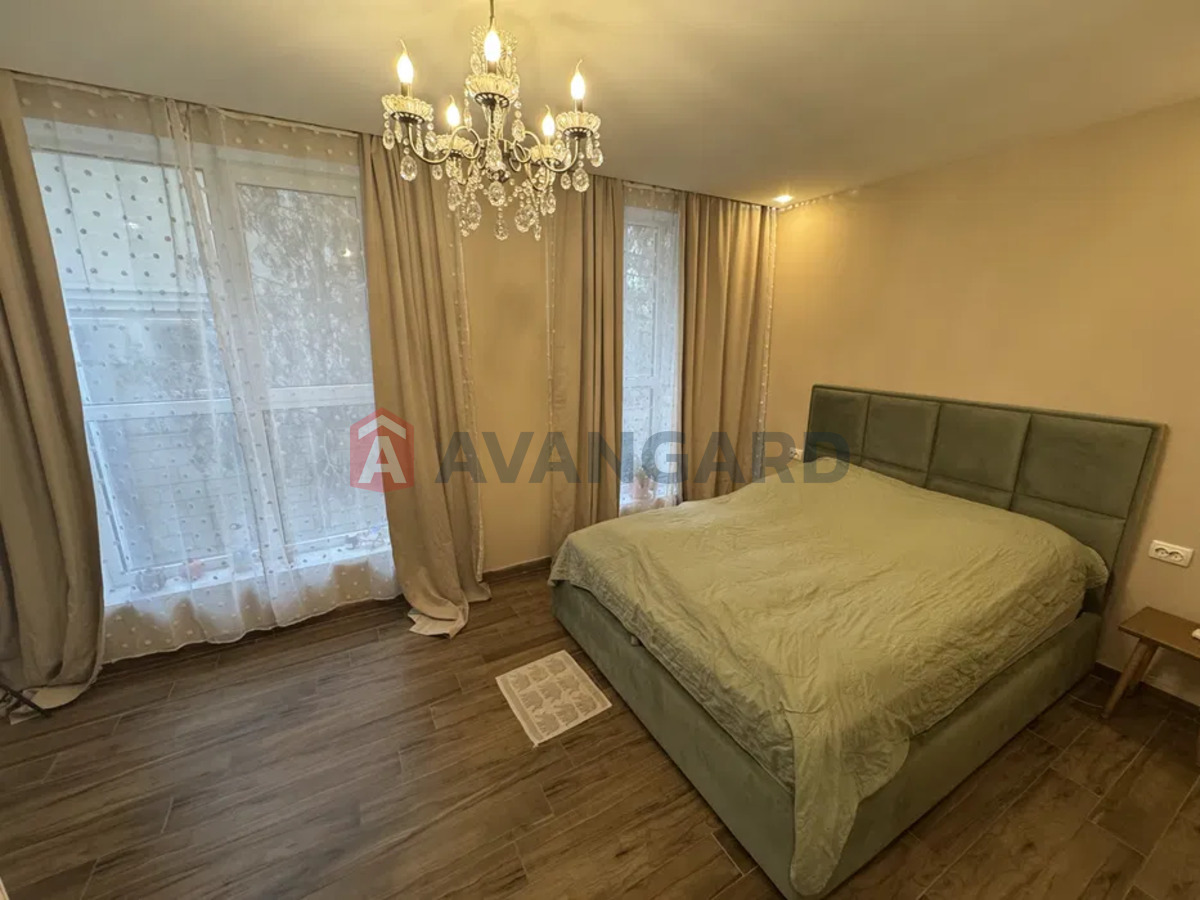 2 ��. ��������, 71/-/25 ��. �., 1/5 ������ ���� 12