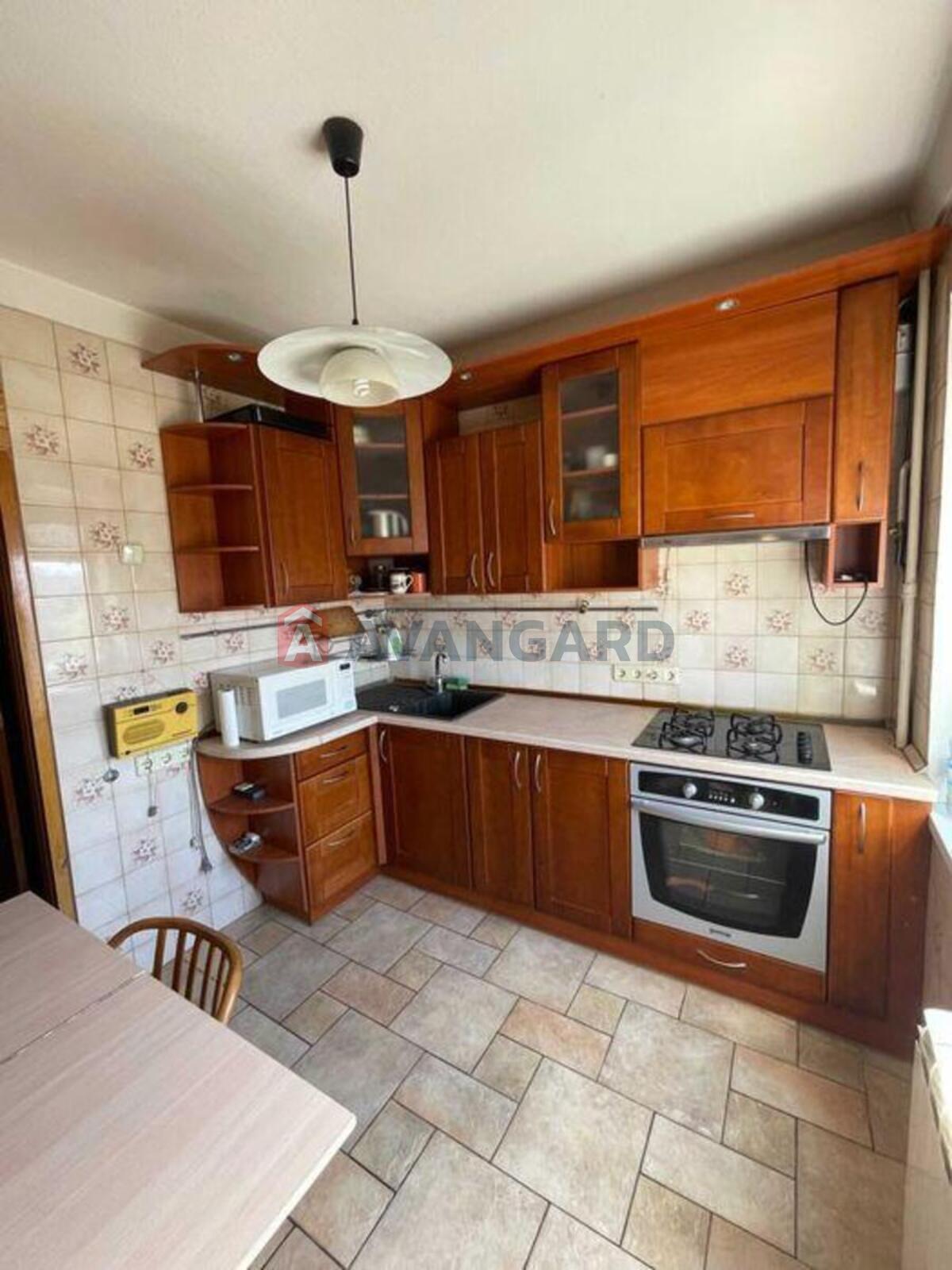 2 ��. ��������, 48/-/6 ��. �., 8/9 ������ ���� 9