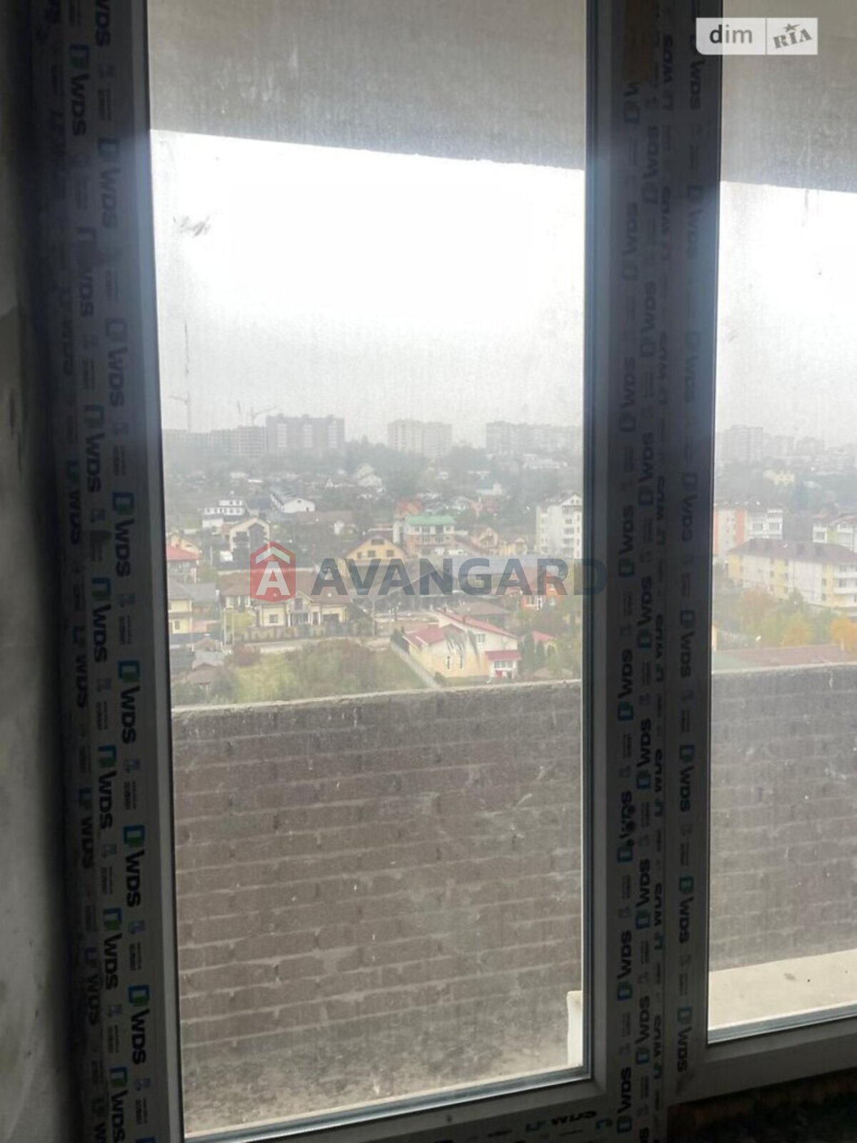 3 ��. ��������, 103/70/12 ��. �., 9/10 ������ ���� 23