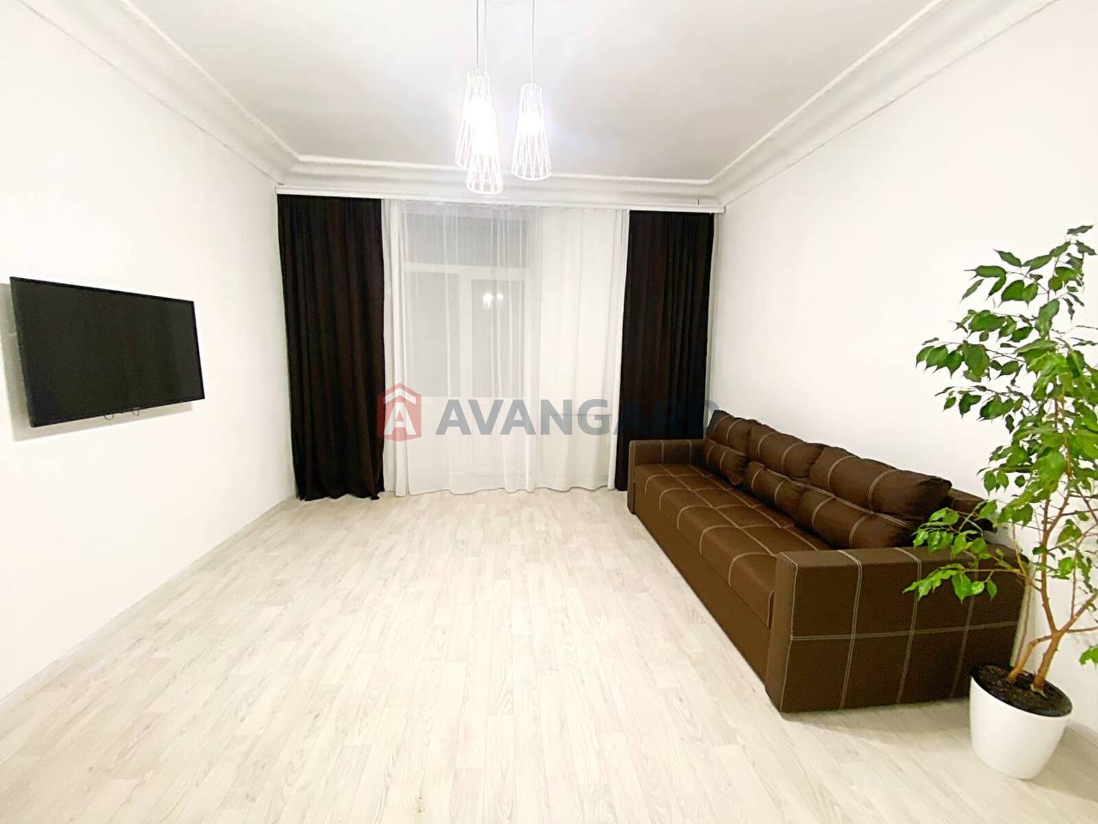 2 ��. ��������, 48,7/-/7,2 ��. �., 4/5 ������ ���� 1