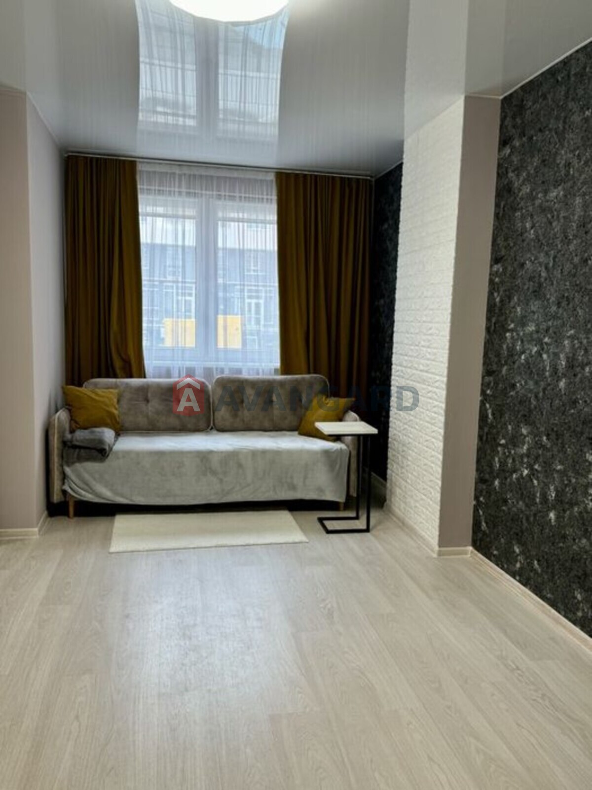 2 ��. ��������, 85/-/25 ��. �., 2/9 ������ ���� 5