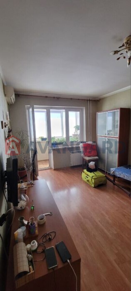 3 ����. ��������, 69/-/8 ��. �., 9/10 ���� ���� 13