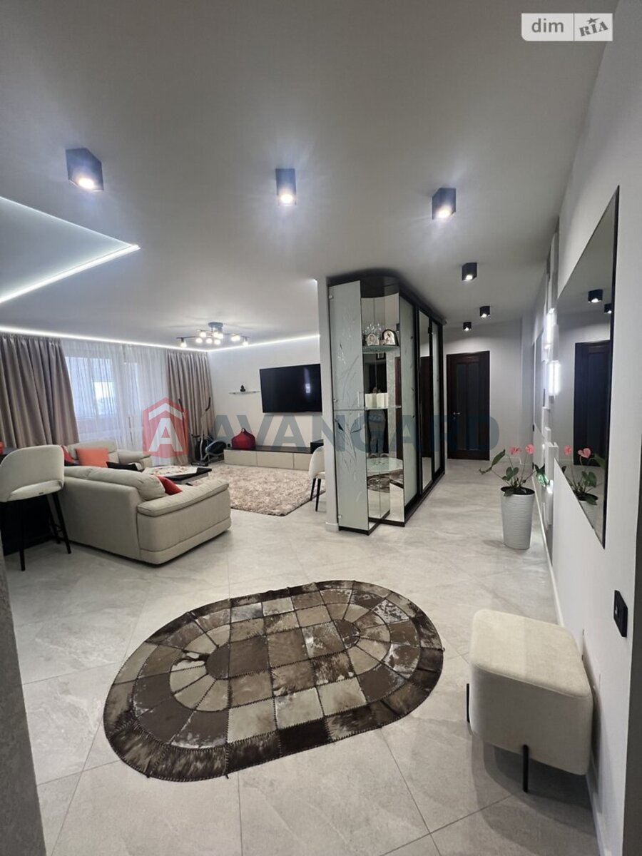 3 ��. ��������, 94/53/- ��. �., 7/9 ������ ���� 28