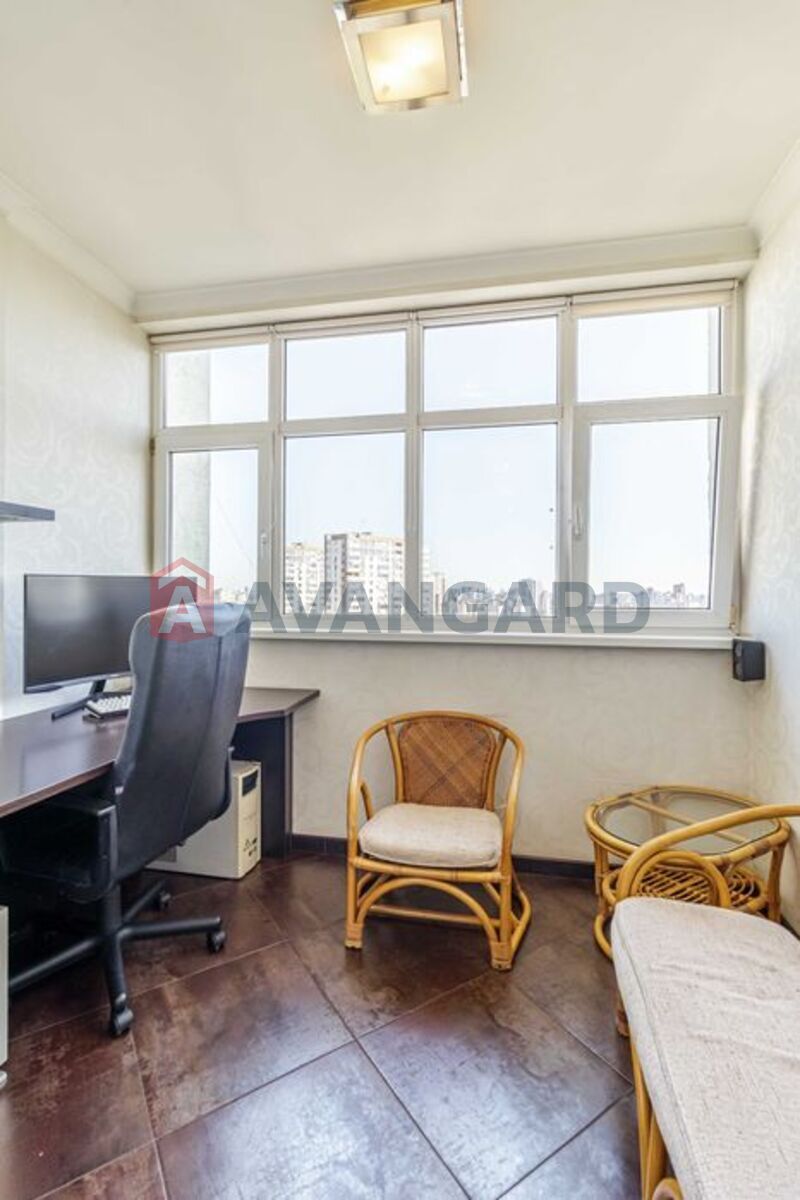 3 ��. ��������, 87/-/16 ��. �., 21/25 ������ ���� 9