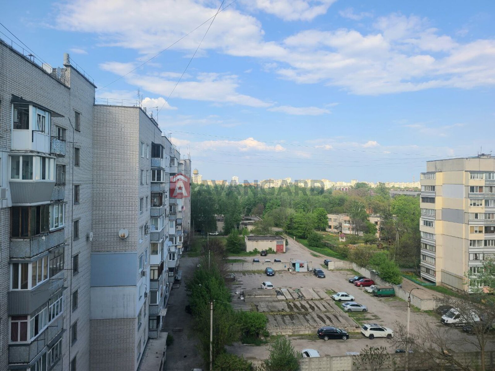 4 . , 81/-/7 . ., 8/9   1