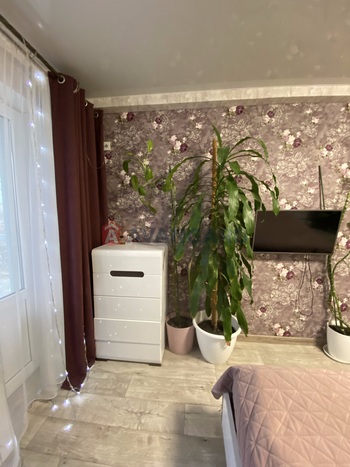 2 ����. ��������, 56/-/20 ��. �., 9/9 ���� ���� 20