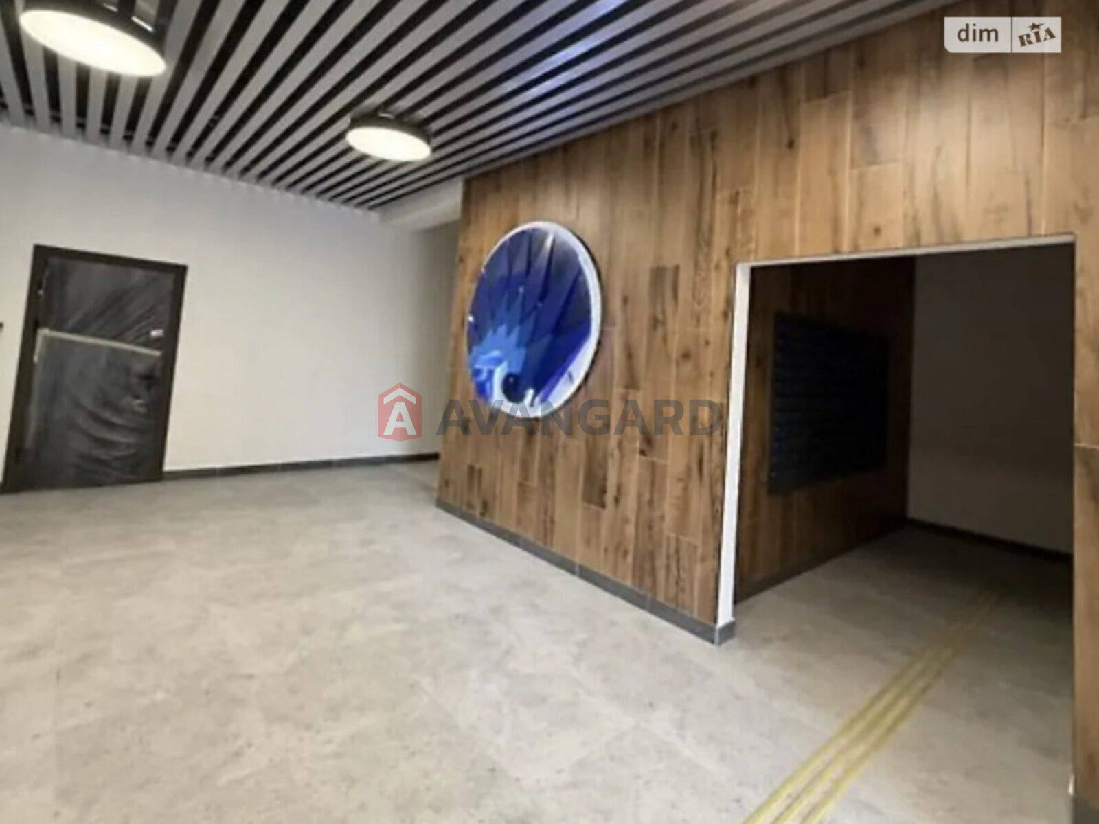 1 ��. ��������, 50/-/22 ��. �., 6/10 ������ ���� 1