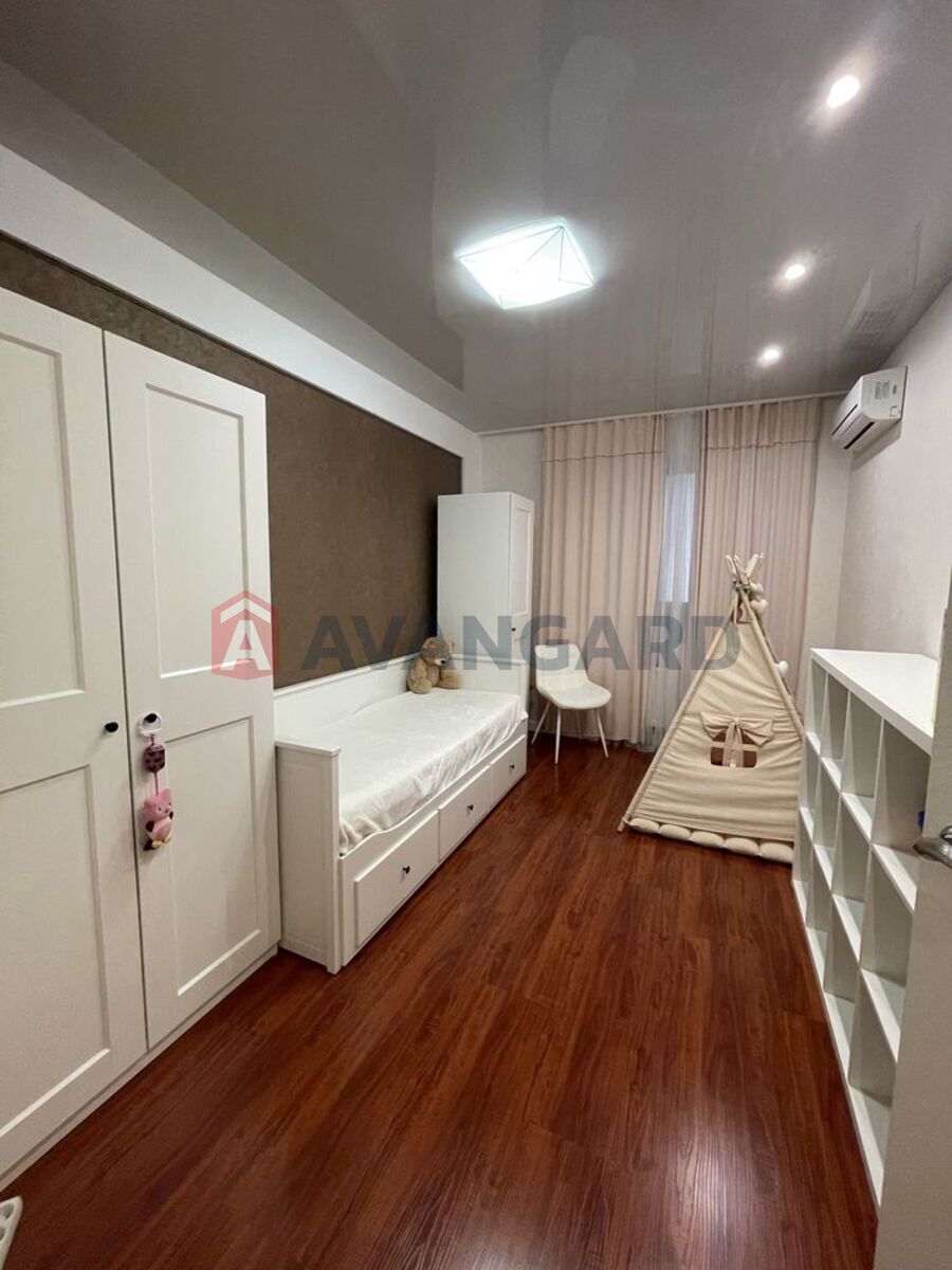 3 ��. ��������, 70/-/6 ��. �., 8/11 ������ ���� 13