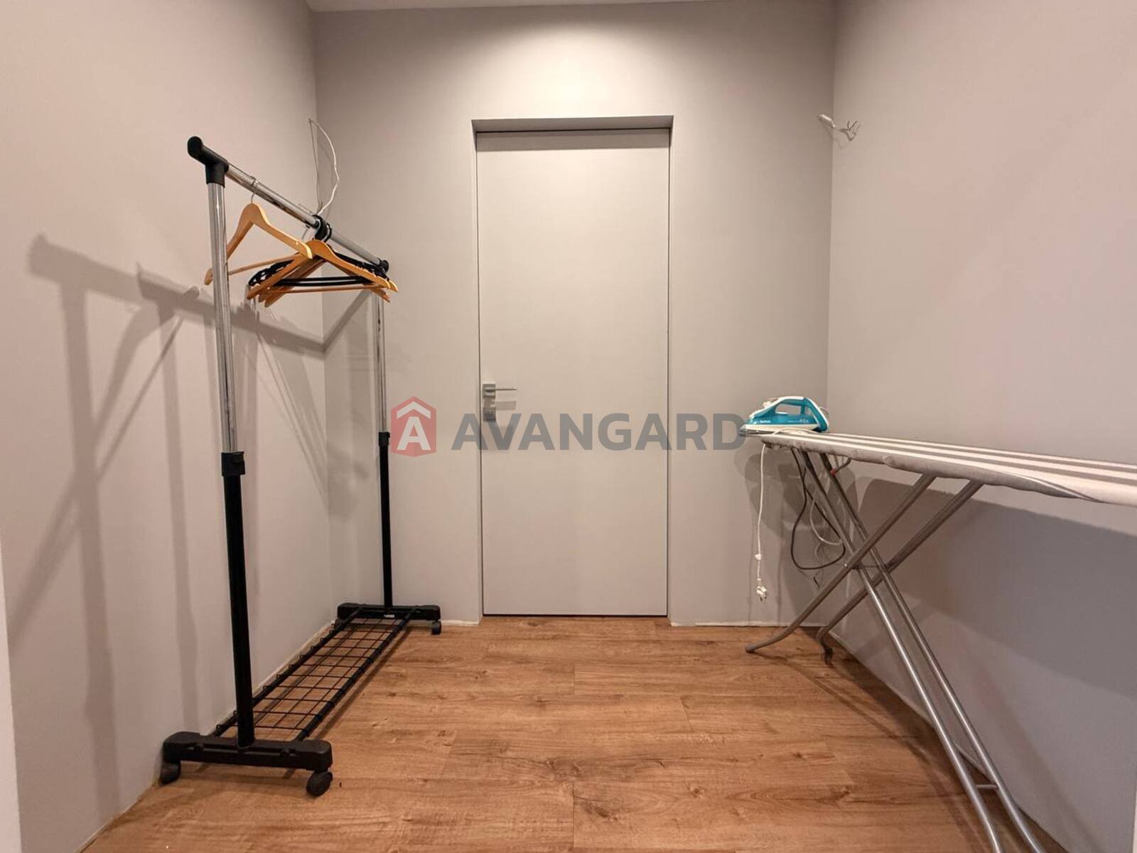 2 . , 52/-/6 . ., 2/9   8