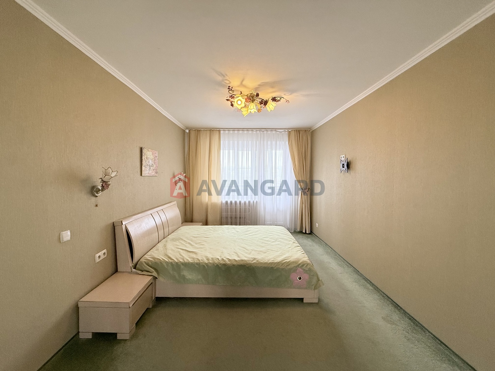 3 ����. ��������, 69,8/-/9,5 ��. �., 6/9 ���� ���� 18