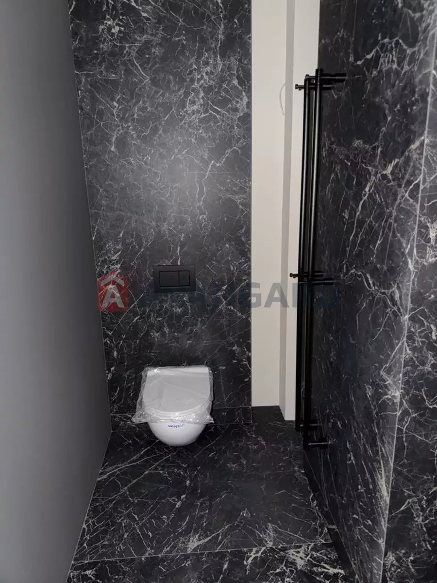 3 ����. ��������, 95/-/41 ��. �., 11/18 ���� ���� 6