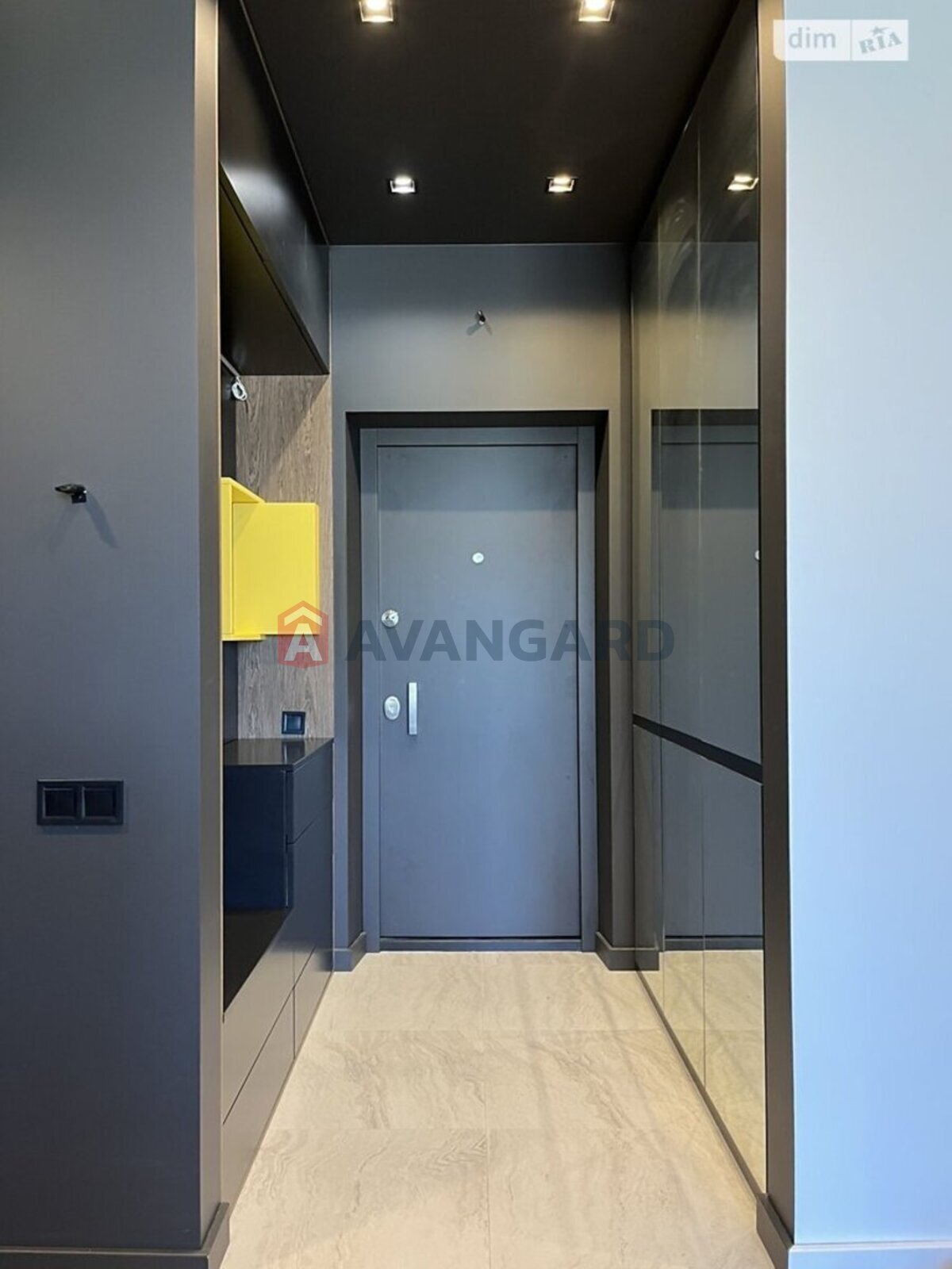 2 ����. ��������, 71/48/- ��. �., 5/6 ���� ���� 15