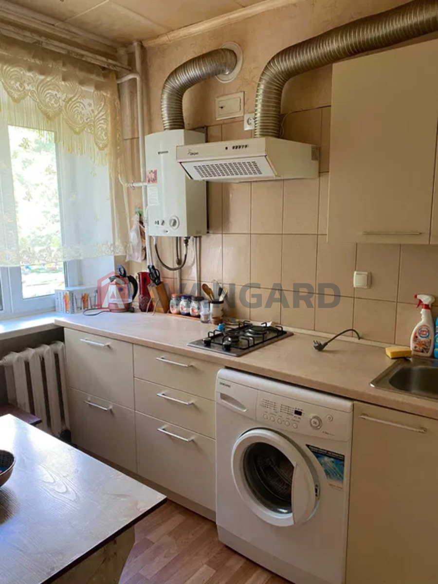 2 ��. ��������, 40/-/6 ��. �., 2/5 ������ ���� 5