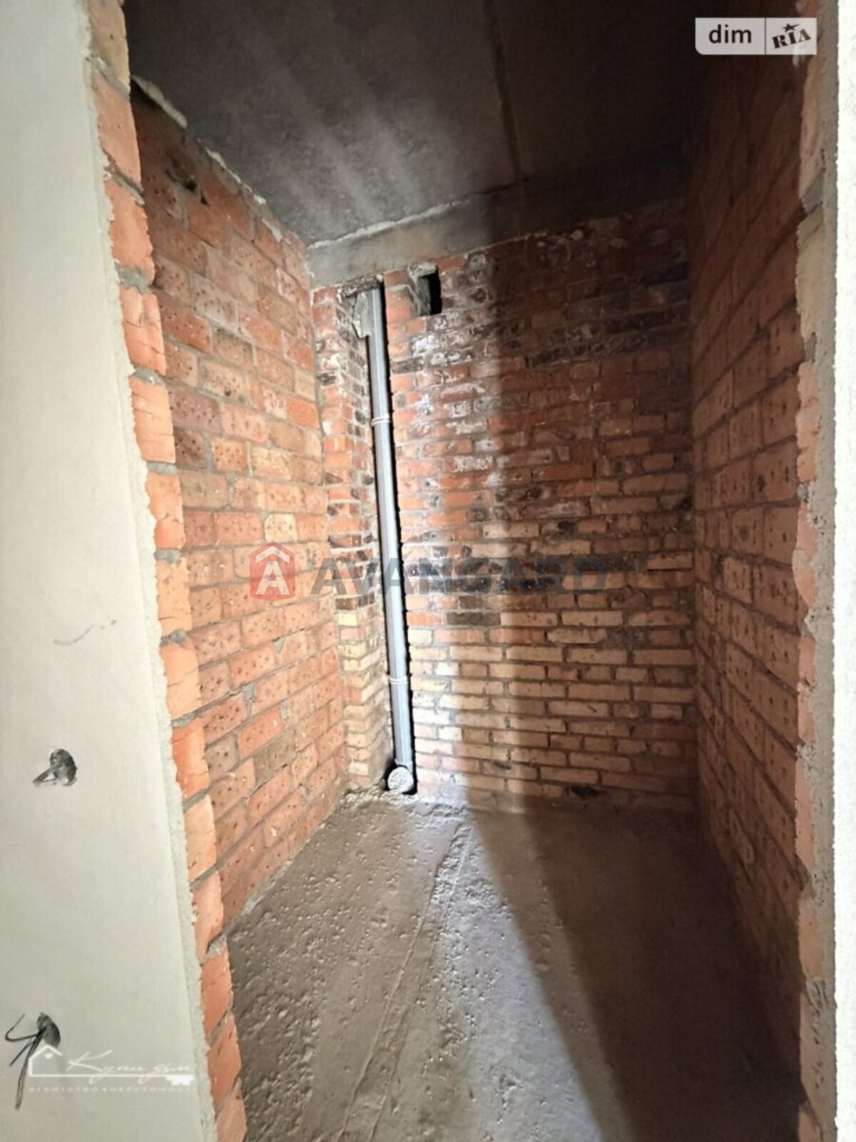 2 ��. ��������, 68/49/14 ��. �., 8/10 ������ ���� 10