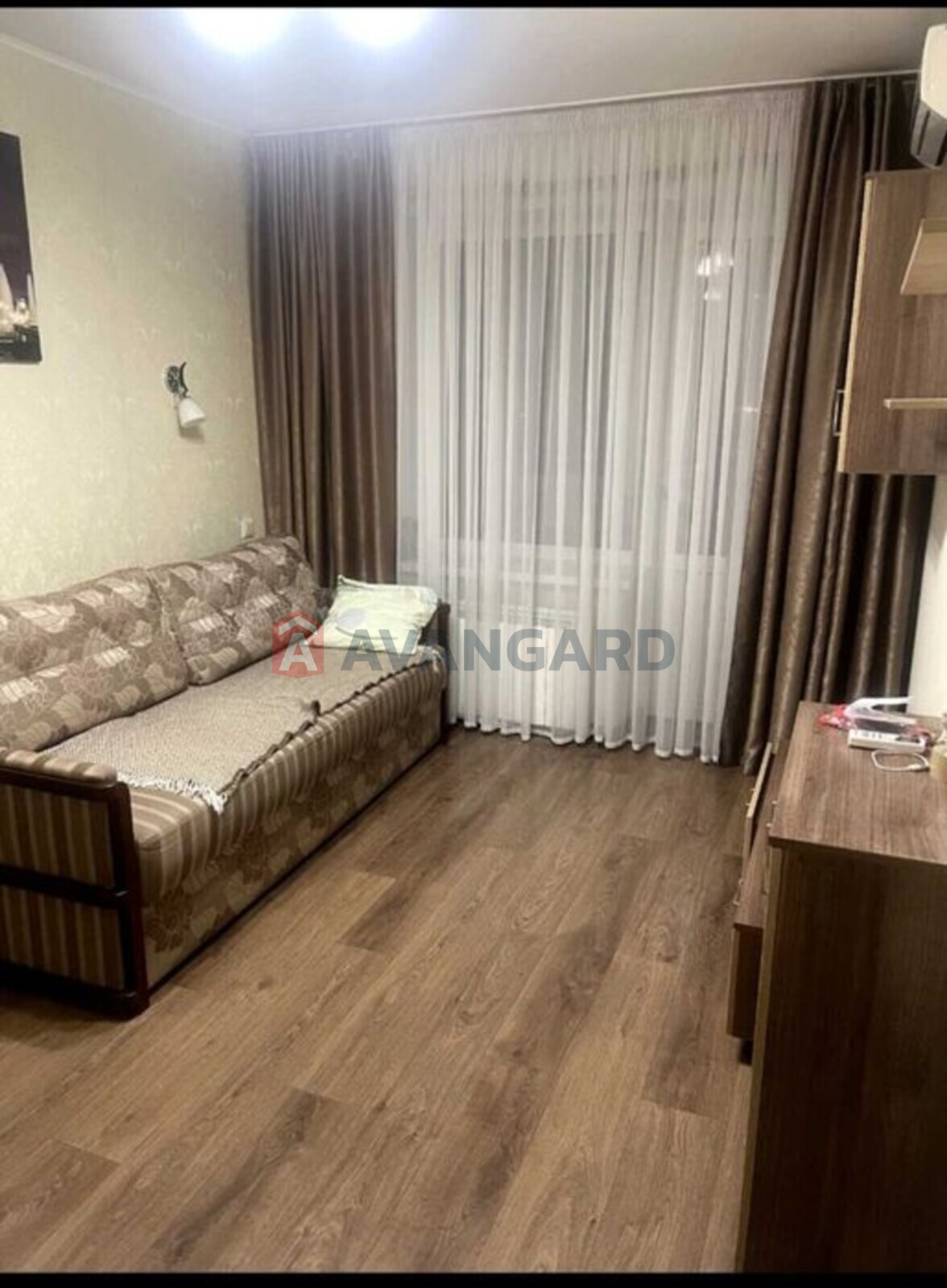 2 ��. ��������, 44/-/6 ��. �., 4/4 ������ ���� 1