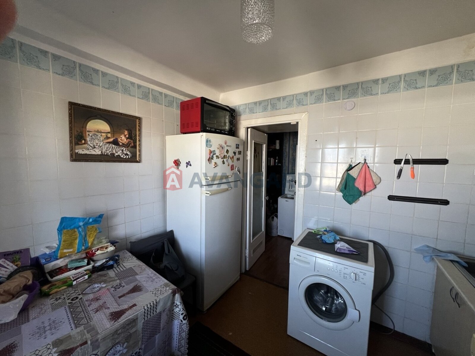 2 ��. ��������, 49/30/9 ��. �., 8/9 ������ ���� 3