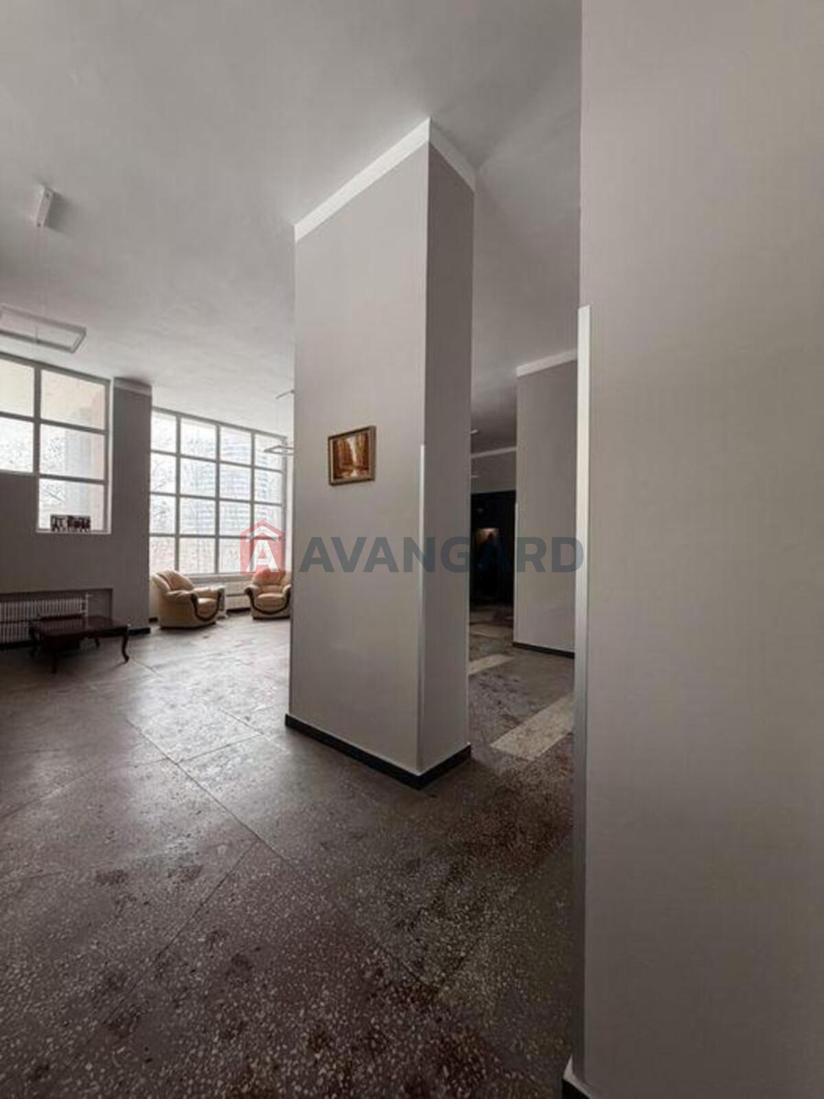 3 ����. ��������, 110/-/10 ��. �., 16/21 ���� ���� 8