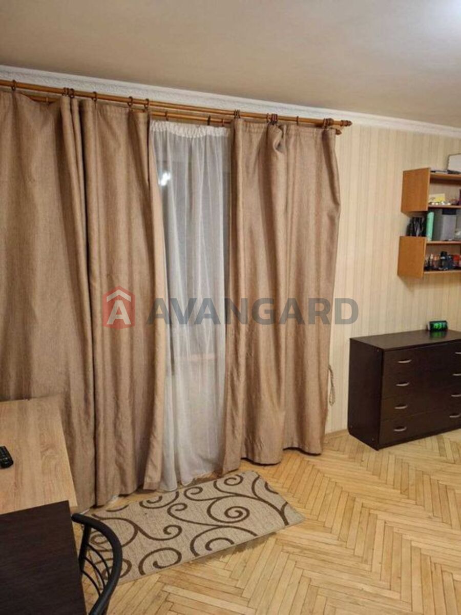 1 ��. ��������, 55/-/8 ��. �., 3/10 ������ ���� 20