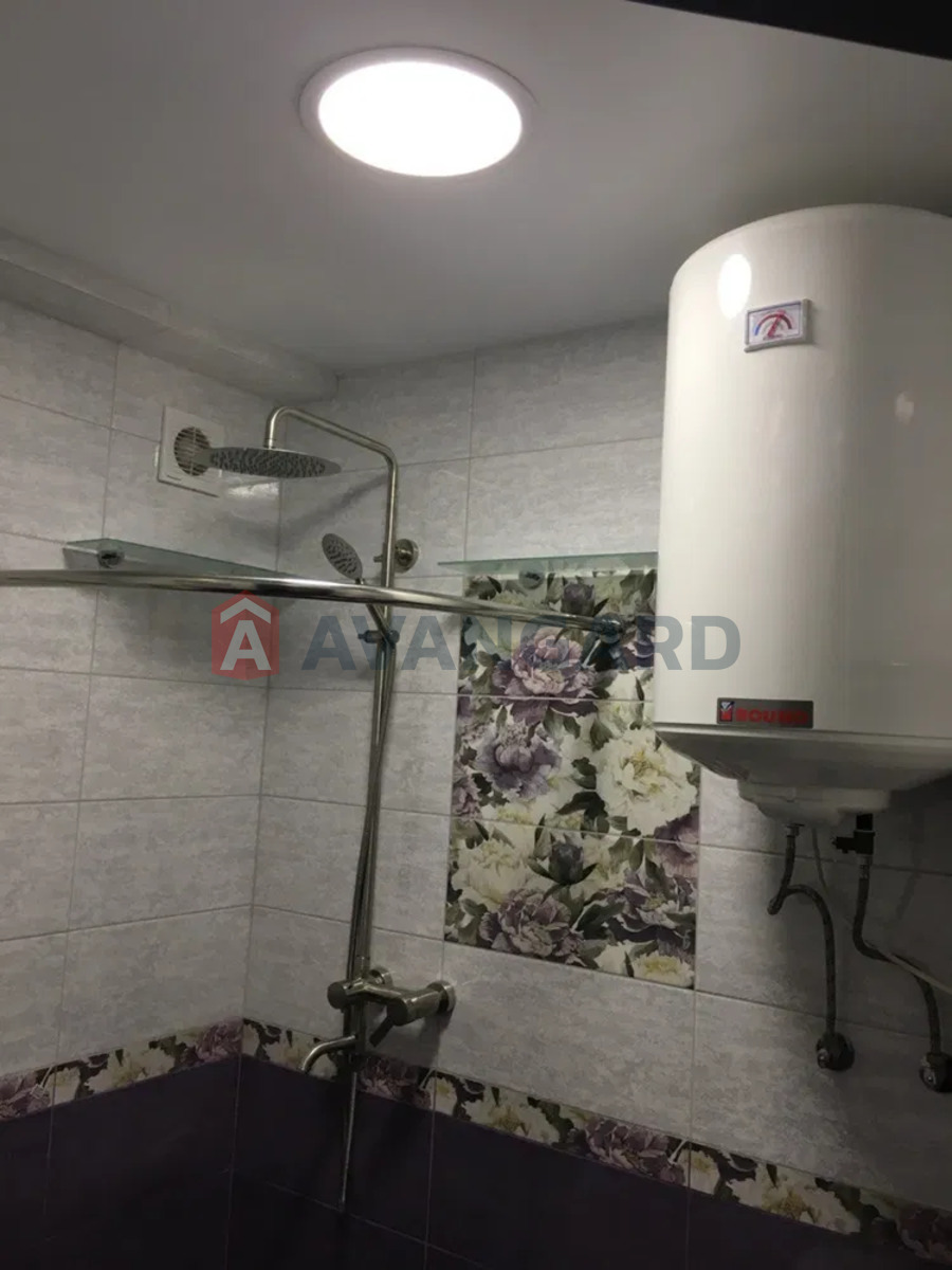 2 ��. ��������, 42/-/7 ��. �., 2/5 ������ ���� 10