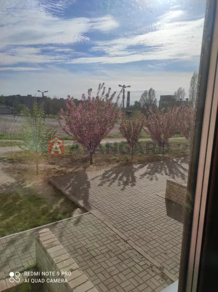 3 кім. квартира, 96/-/10 кв. м., 1/10 поверх фото 14 3 кім. квартира, 96/-/10 кв. м., 1/10 поверх фото 14