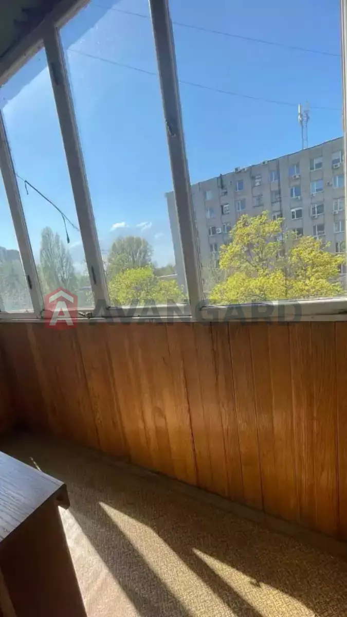 2 ����. ��������, 52/28/8 ��. �., 5/9 ���� ���� 6