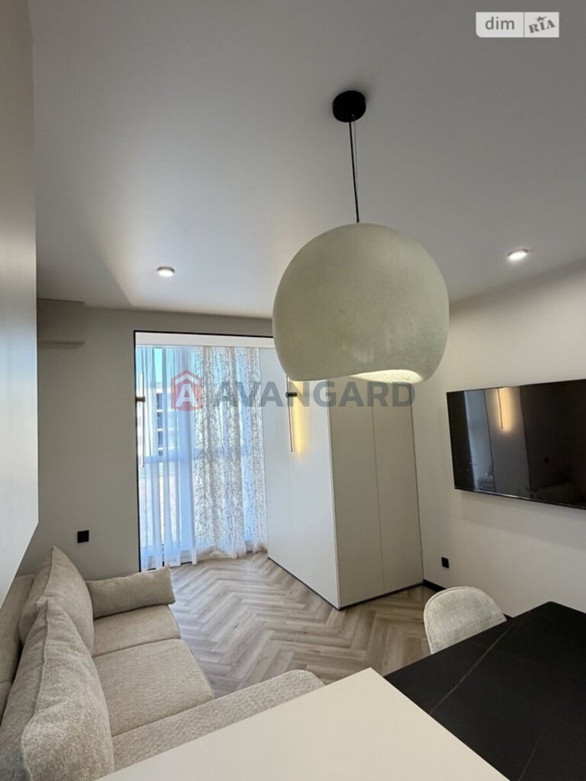 2 ��. ��������, 72/-/- ��. �., 2/10 ������ ���� 15