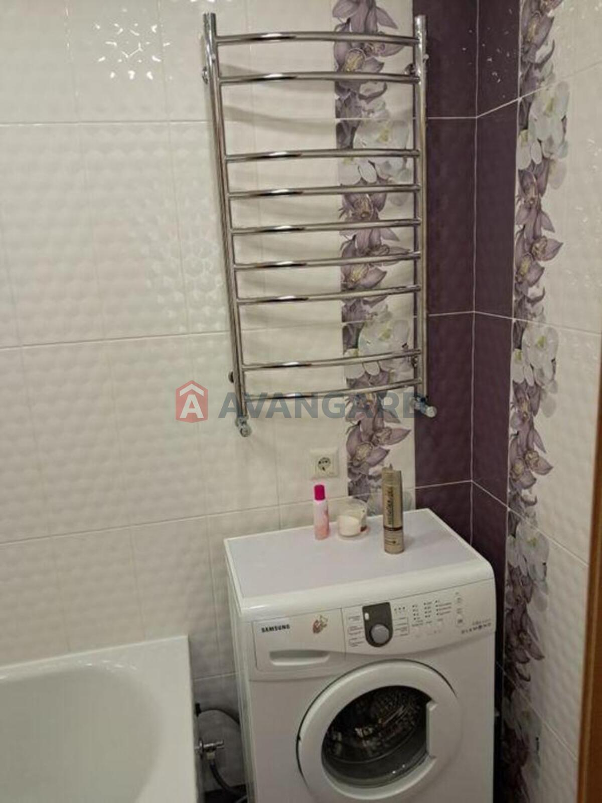 3 ��. ��������, 63/-/5 ��. �., 3/5 ������ ���� 9