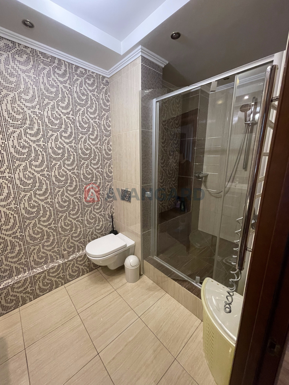 2 ��. ��������, 69/-/13 ��. �., 18/20 ������ ���� 6