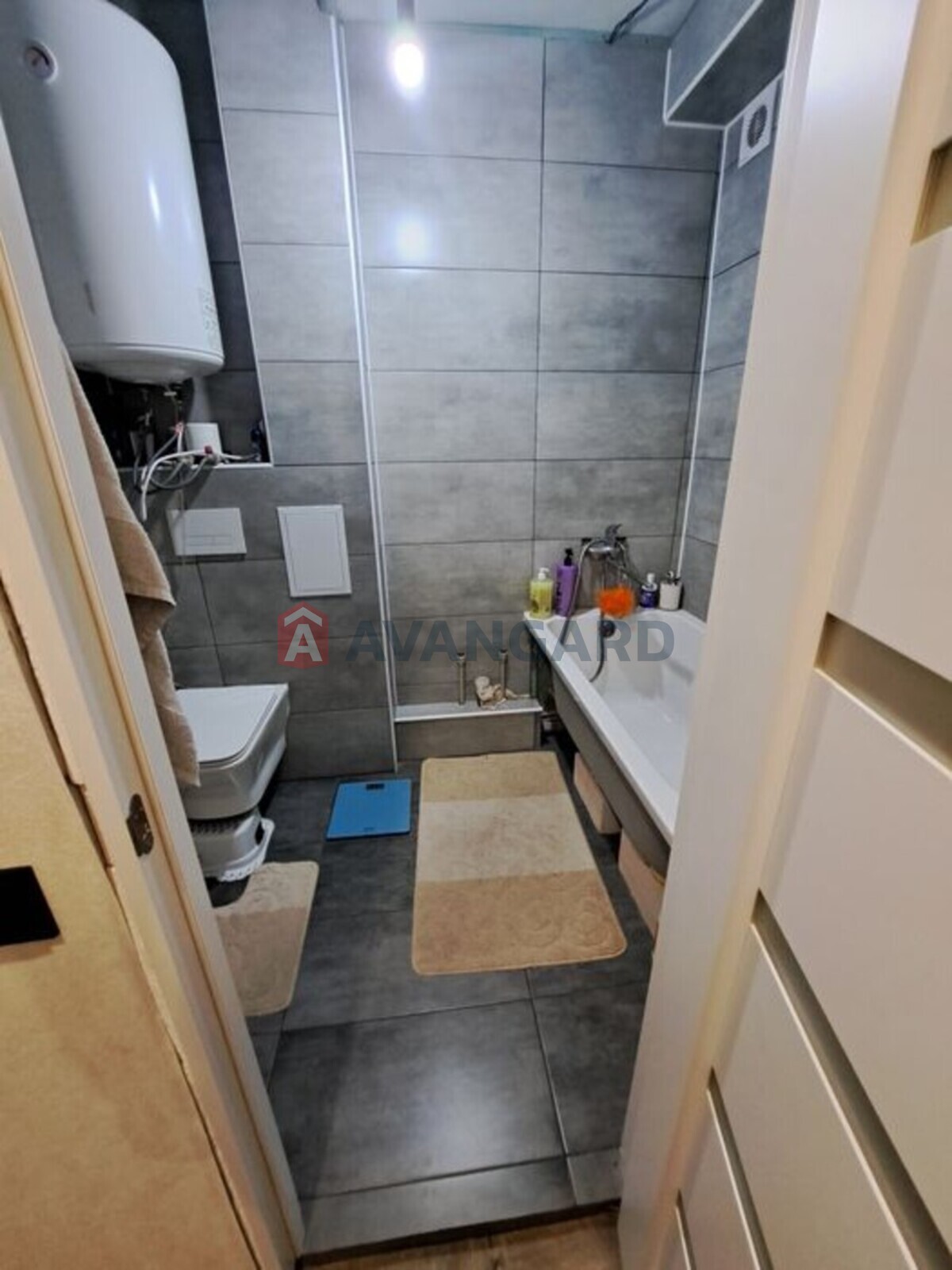 3 ����. ��������, 53/-/6 ��. �., 4/5 ���� ���� 4