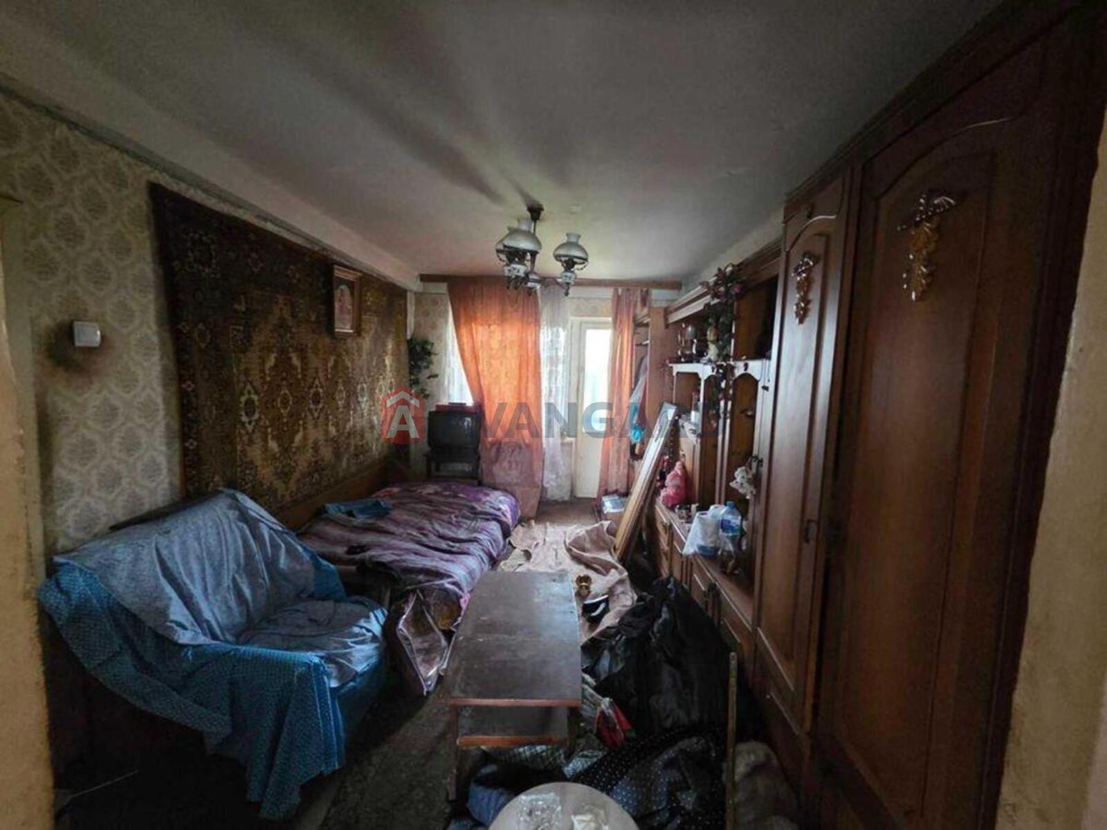 2 ��. ��������, 46/-/5 ��. �., 5/5 ������ ���� 9