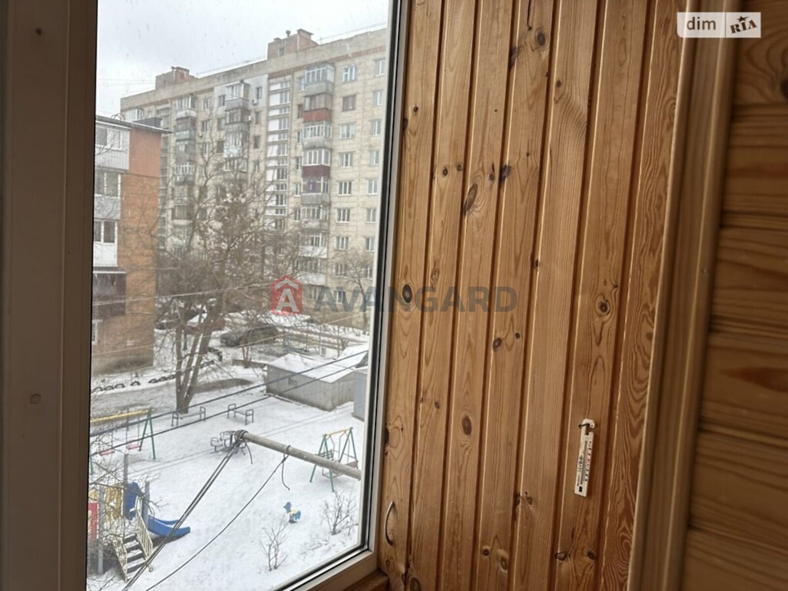 2 ��. ��������, 45/27/6 ��. �., 3/5 ������ ���� 12