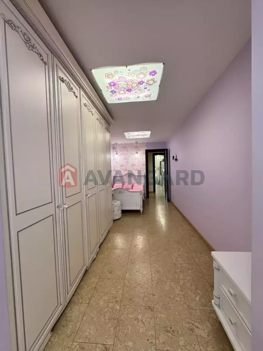 4 ��. ��������, 104/-/- ��. �., 7/9 ������ ���� 22