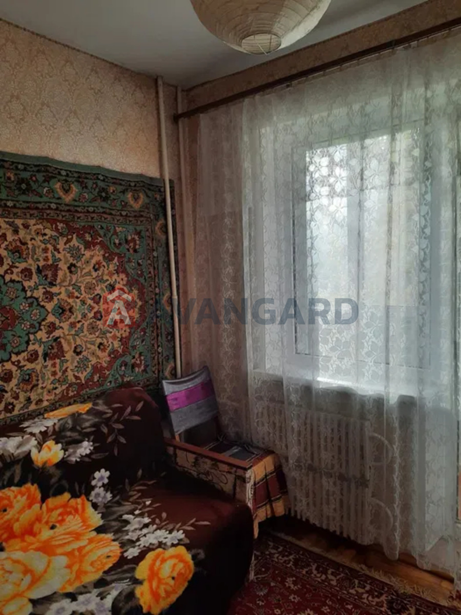 3 ����. ��������, 61/-/9 ��. �., 3/9 ���� ���� 12