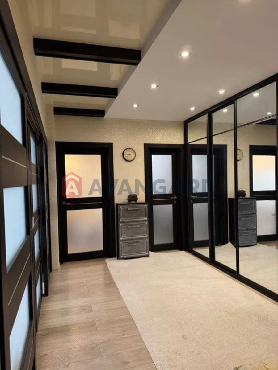 2 ��. ��������, 85/-/85 ��. �., 12/24 ������ ���� 7