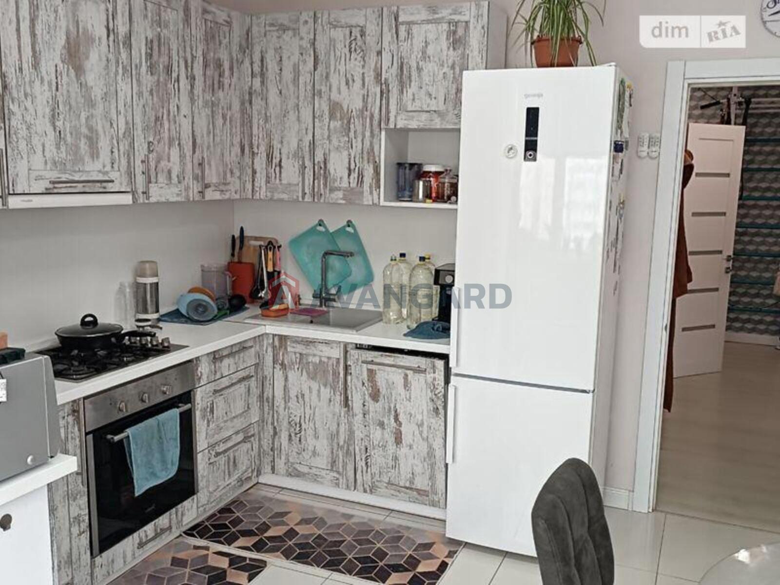 2 ��. ��������, 70/69/12 ��. �., 7/11 ������ ���� 9