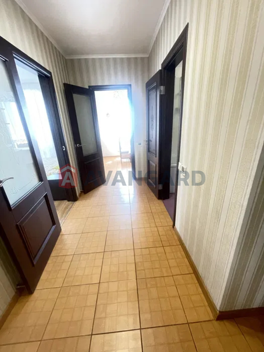 1 ��. ��������, 51/27/11 ��. �., 9/12 ������ ���� 9