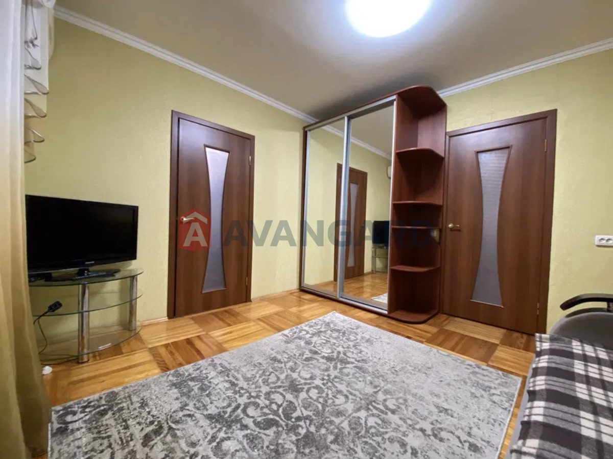 2 ��. ��������, 37/-/7 ��. �., 9/13 ������ ���� 2