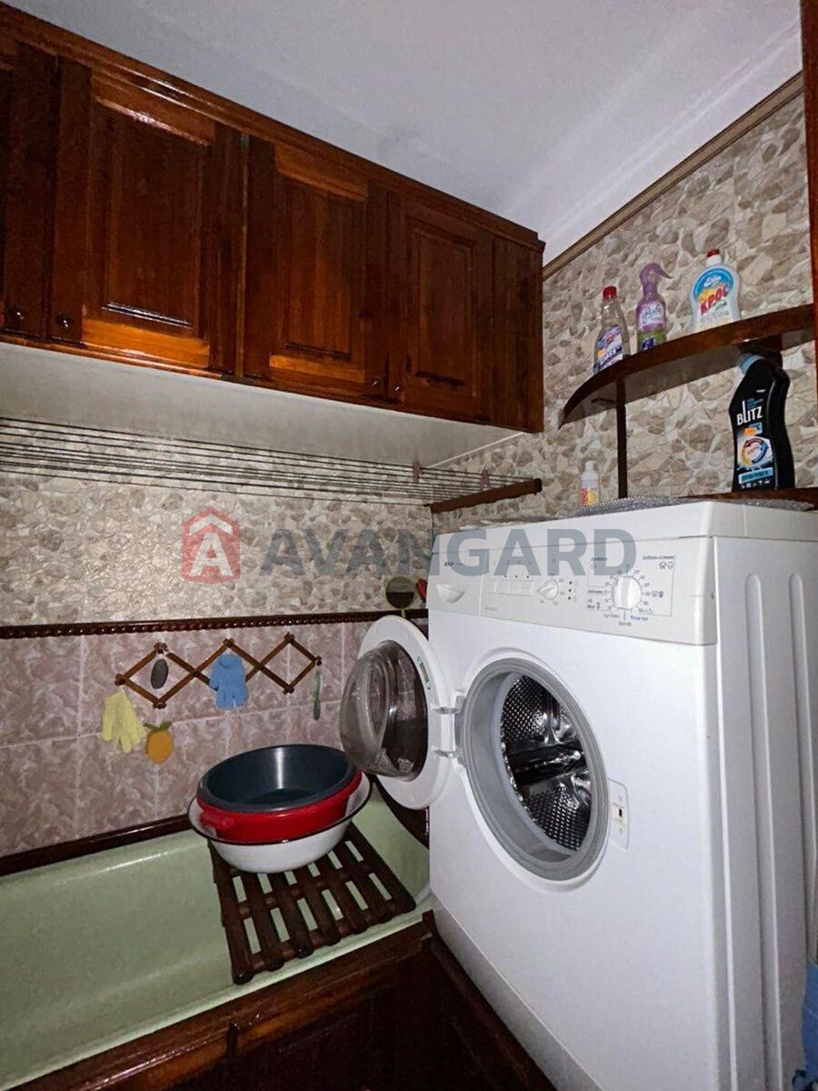 3 ��. ��������, 68/-/9 ��. �., 9/9 ������ ���� 3