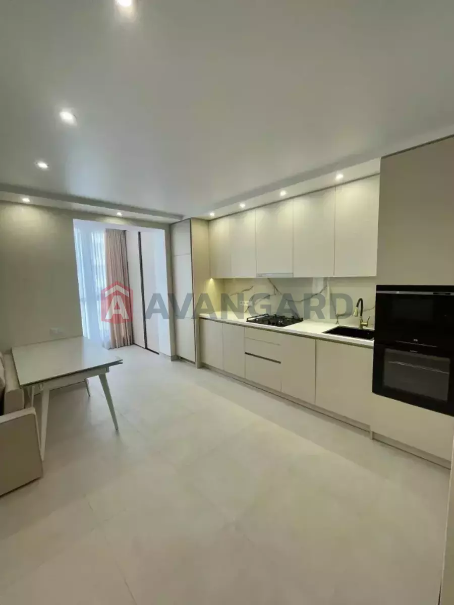 2 ��. ��������, 45/-/- ��. �., 7/10 ������ ���� 6