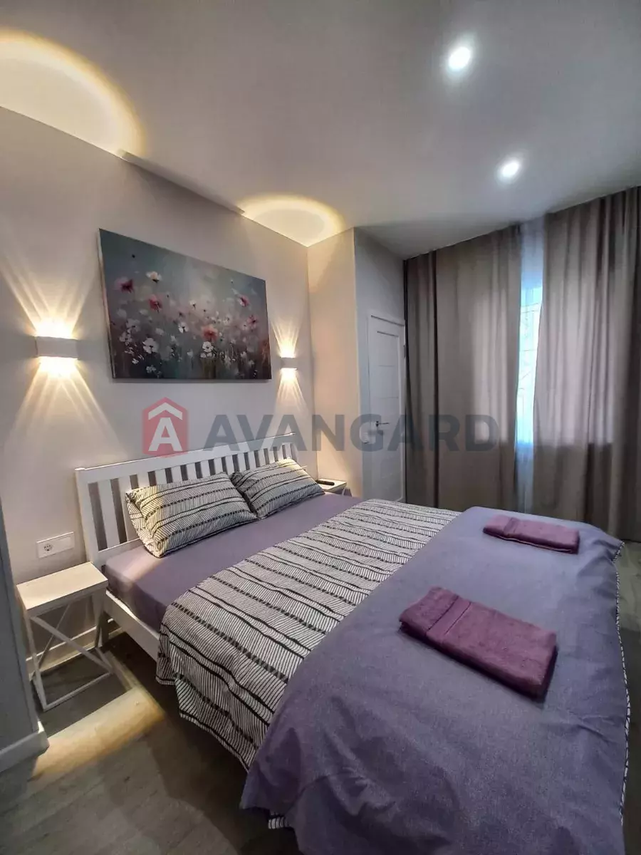 1 ��. ��������, 29/-/9 ��. �., 1/2 ������ ���� 1