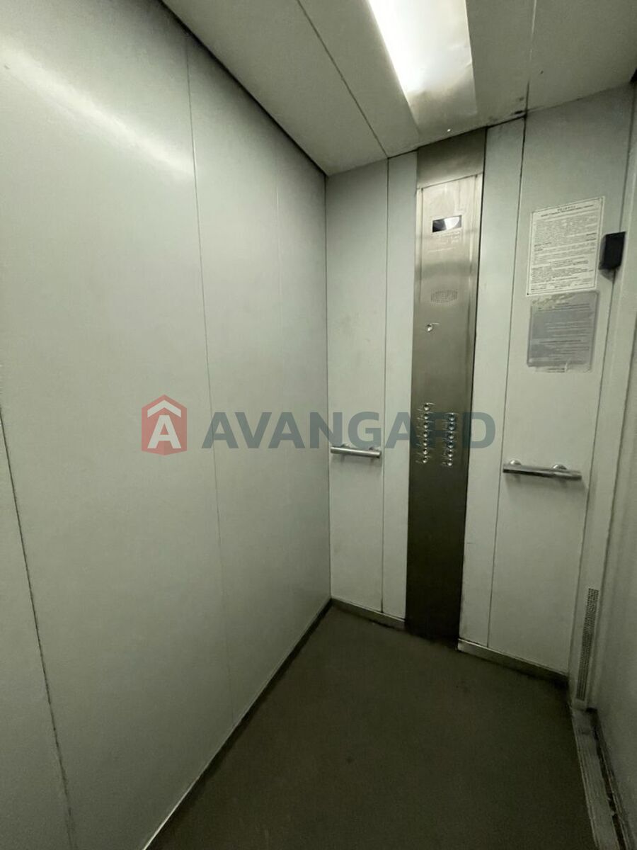 3 ��. ��������, 70/-/6 ��. �., 8/11 ������ ���� 6