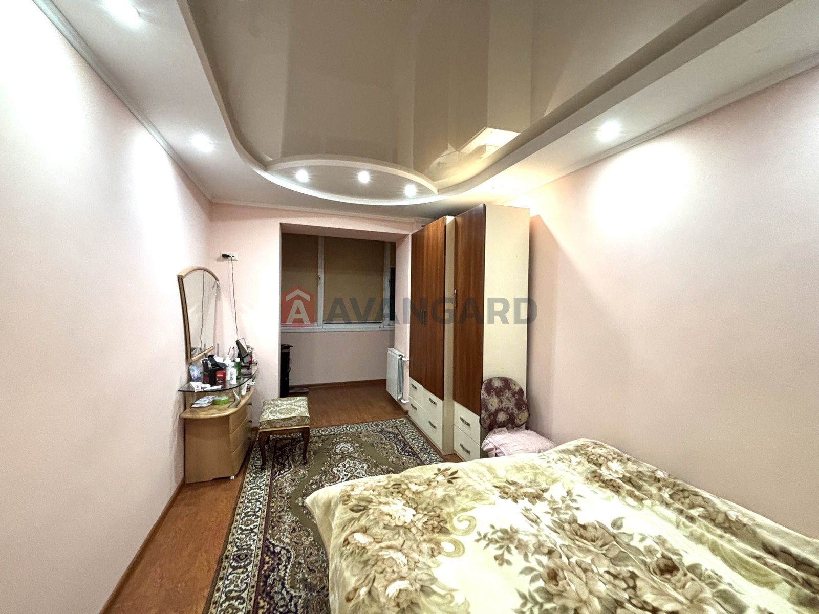 3 ����. ��������, 64,6/-/7 ��. �., 5/9 ���� ���� 8