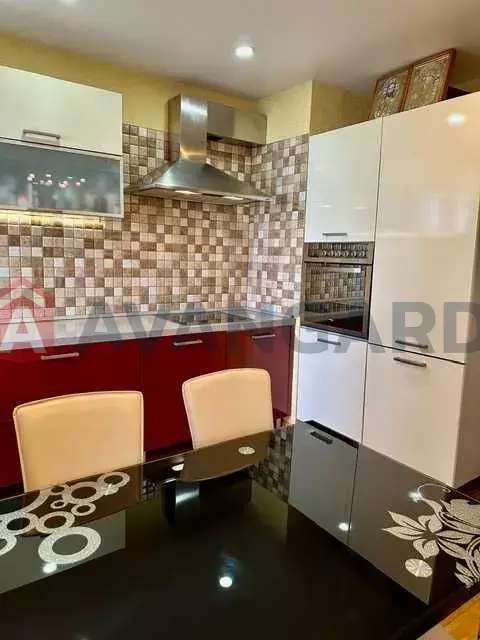 3 ��. ��������, 85/-/12 ��. �., 15/16 ������ ���� 12