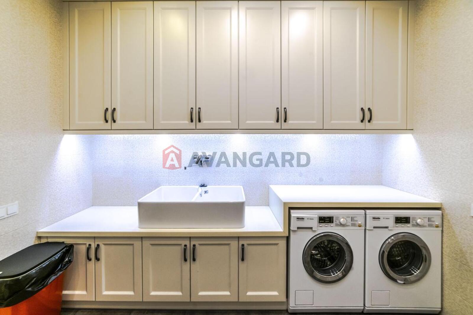 6 ��. ��������, 660/179/32 ��. �., 8/9 ������ ���� 12