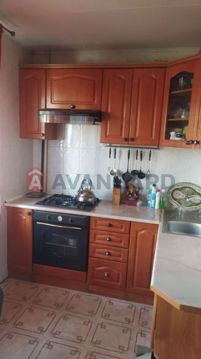 3 . , 70/-/8 . ., 5/9   1