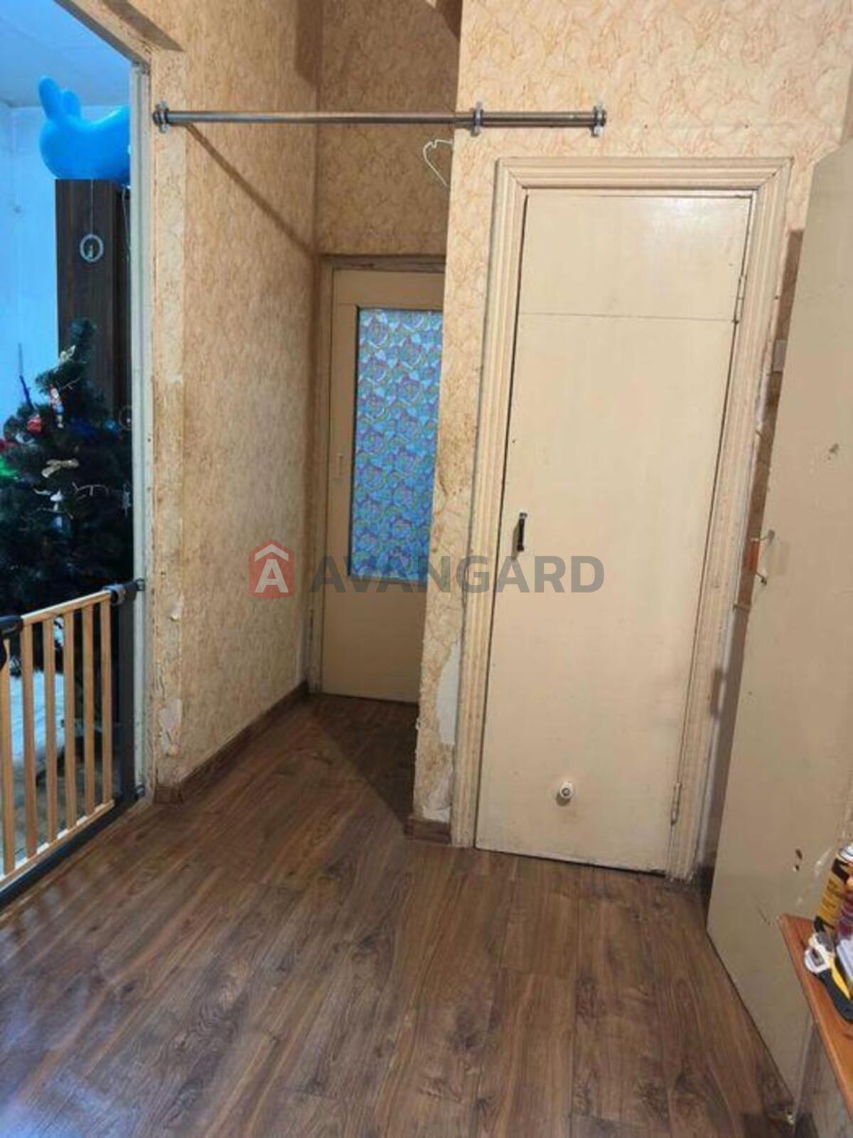 1 ��. ��������, 51/-/11 ��. �., 3/6 ������ ���� 11