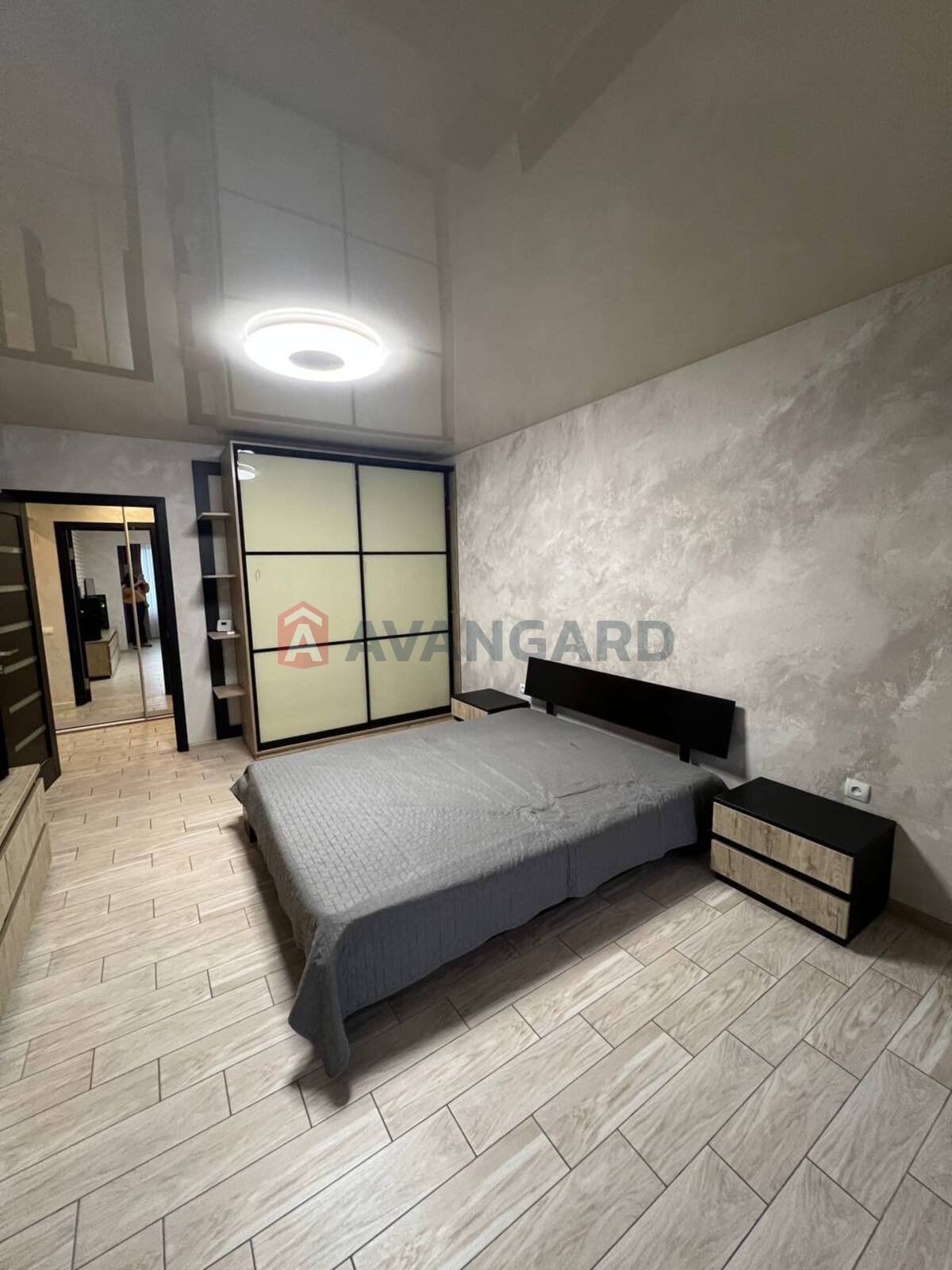 2 ��. ��������, 75/-/23 ��. �., 7/10 ������ ���� 5